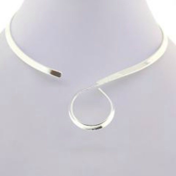 Jewelry - S Curve Choker Collar for Pendants New
